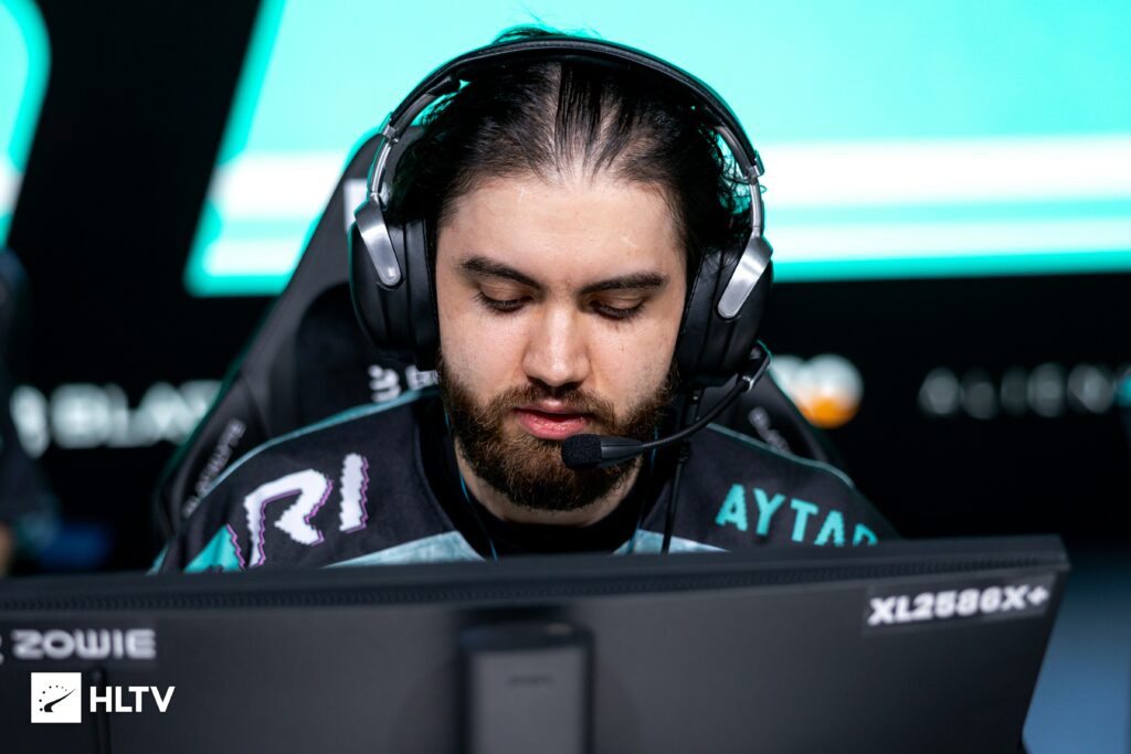 Стали известны результаты первых встреч третьего этапа StarLadder Budapest Major 2025